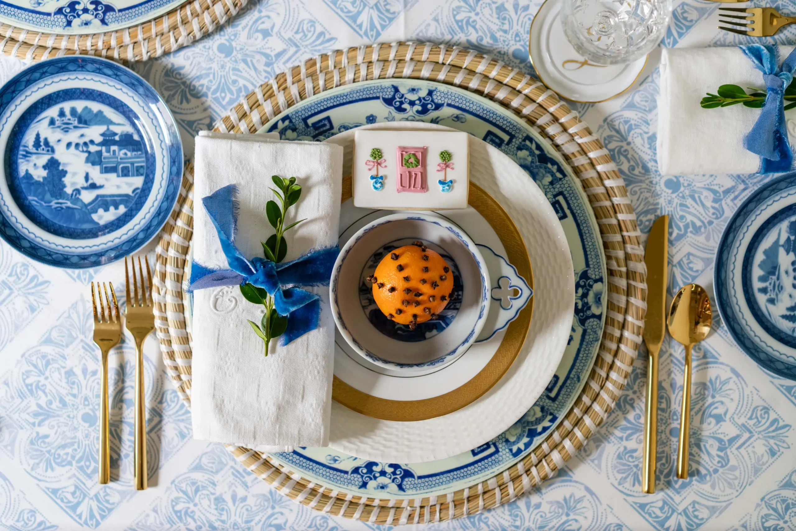 A Blue & White Christmas